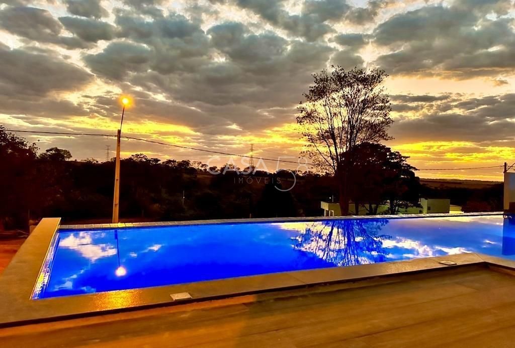 Casa Térrea de Alto Padrão no Condomínio Monte Sião – Complexo Arca Parque