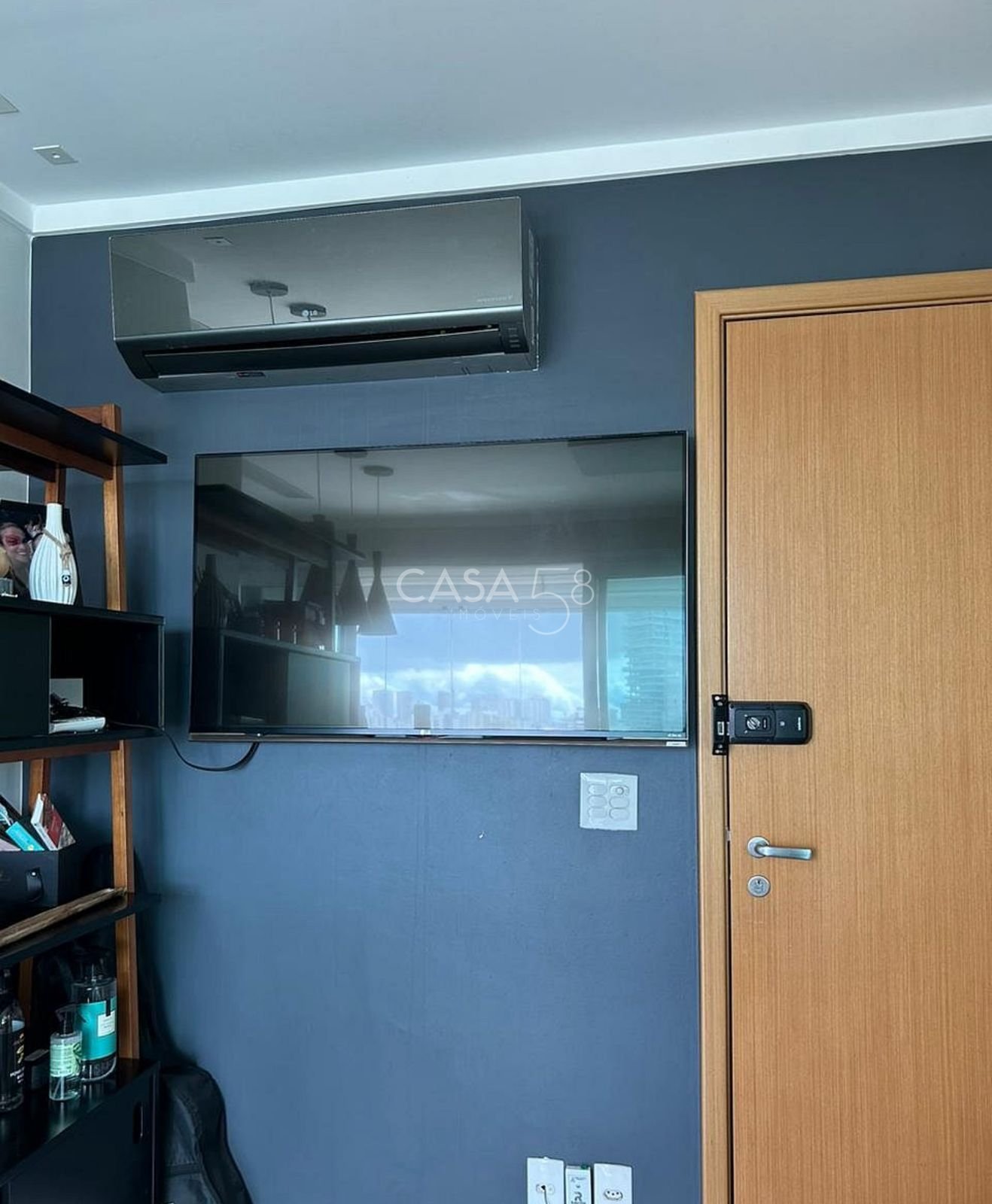 Flat Mobiliado à Venda – 43m² | Frente ao Parque Vaca Brava | Alto Padrão |