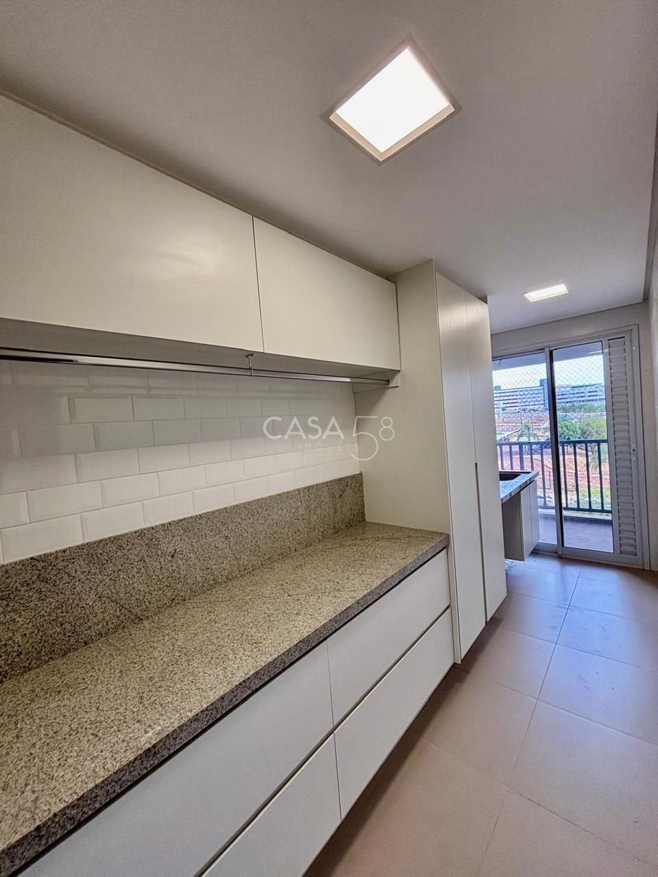 Apartamento de 139 m² com 3 Suítes e Varanda Gourmet – Localização Privilegiada