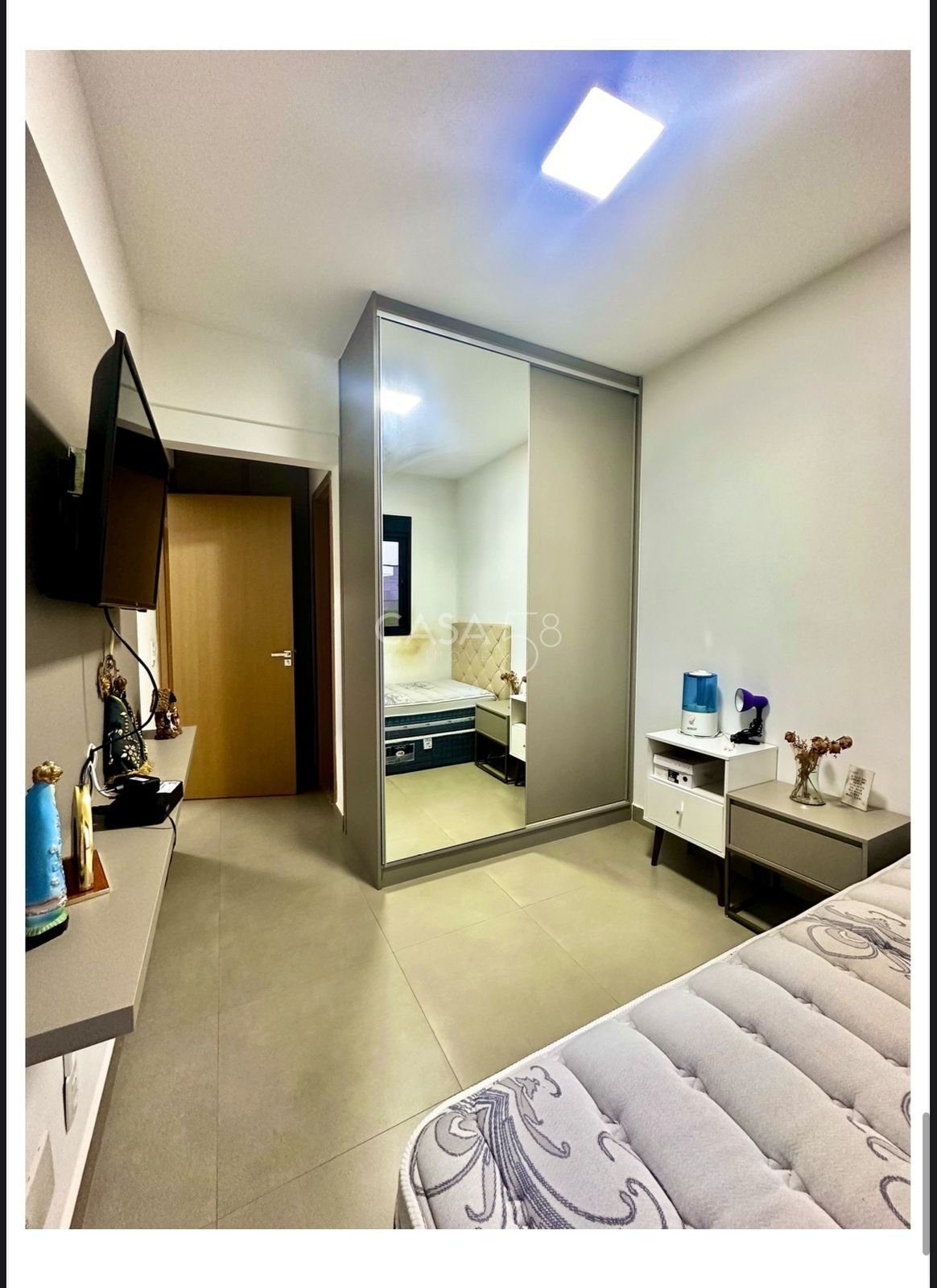 Casa em Condomínio – 4 Quartos – Jardins Capri