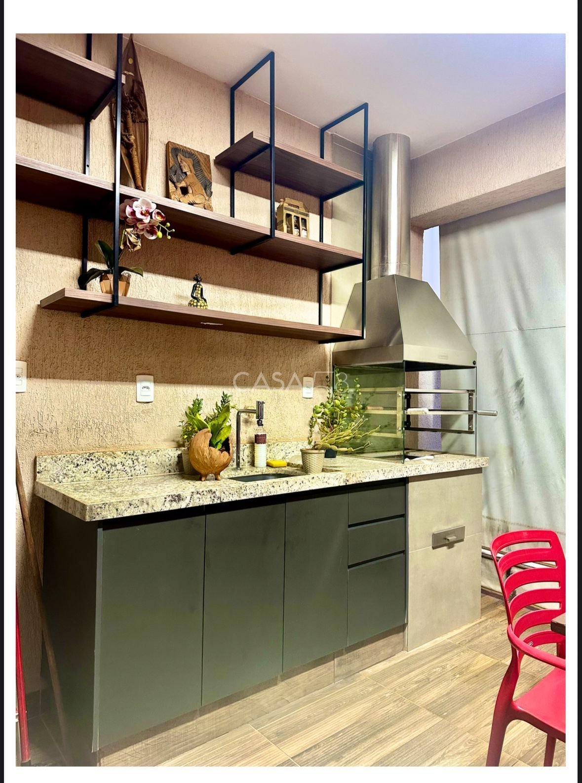 Casa em Condomínio – 4 Quartos – Jardins Capri