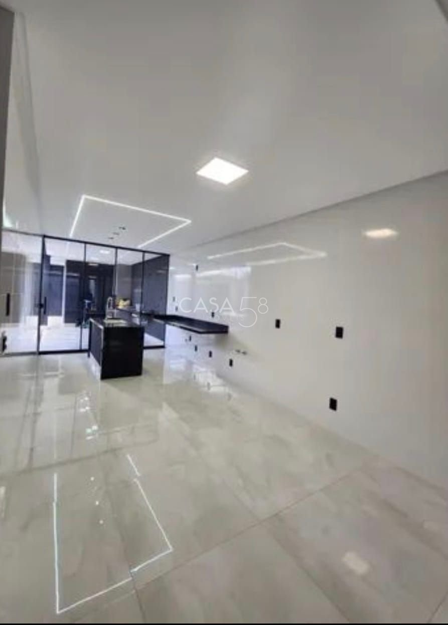 Casa 3 Suítes com Ofurô – Jardim América