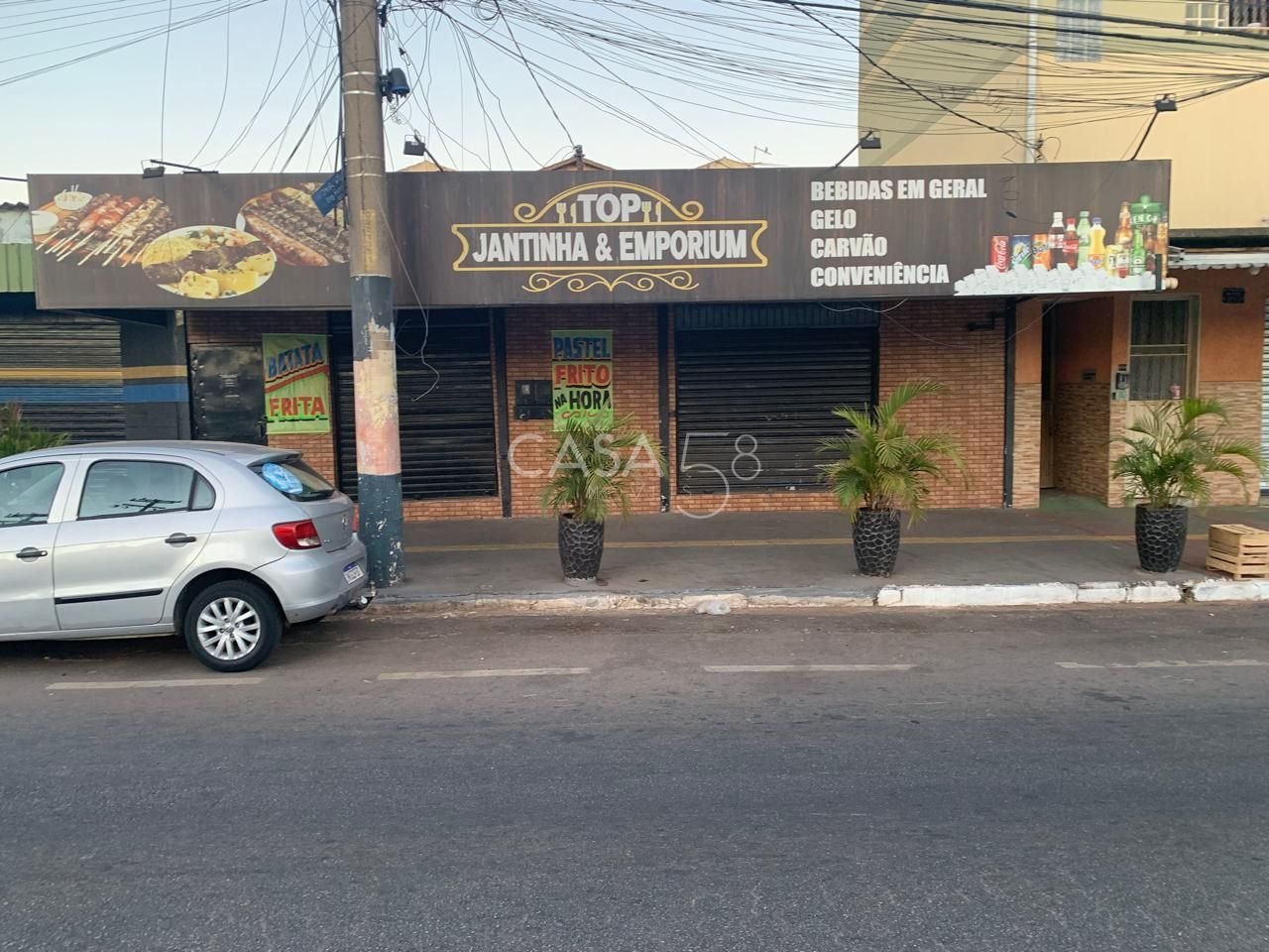 Imóvel Comercial 254m² – Região da 44 | Ideal para Estoque e Armazenagem