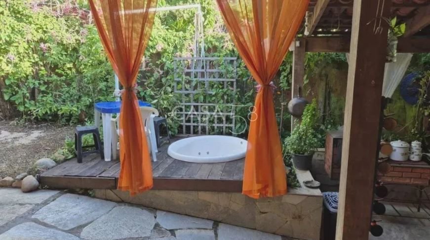 Casa 4 quartos, Pirenópolis, Proximo a Rua do Lazer.