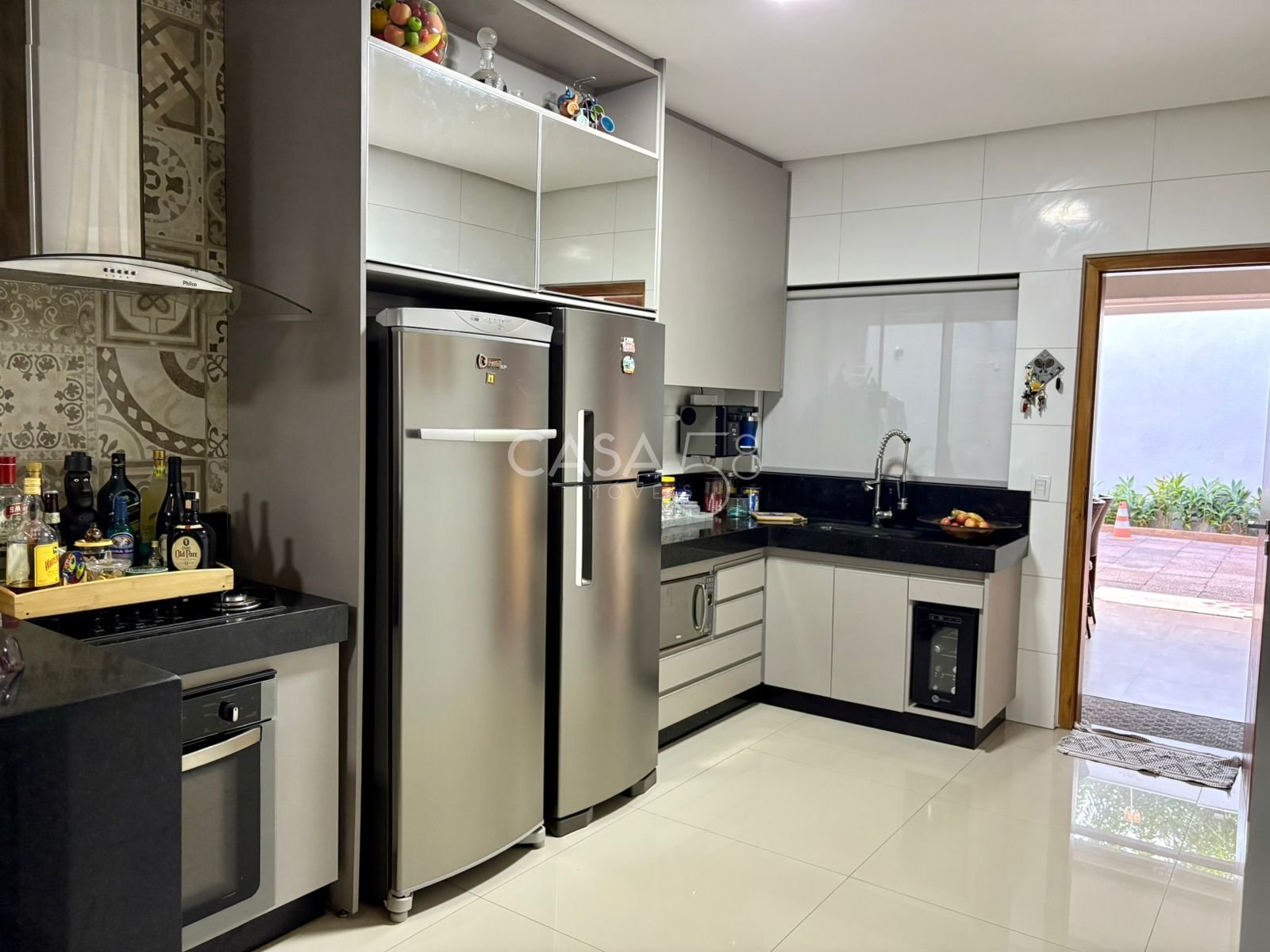 Sobrado Espaçoso no Jardim Atlântico – Alto Padrão e Localização Privilegiada