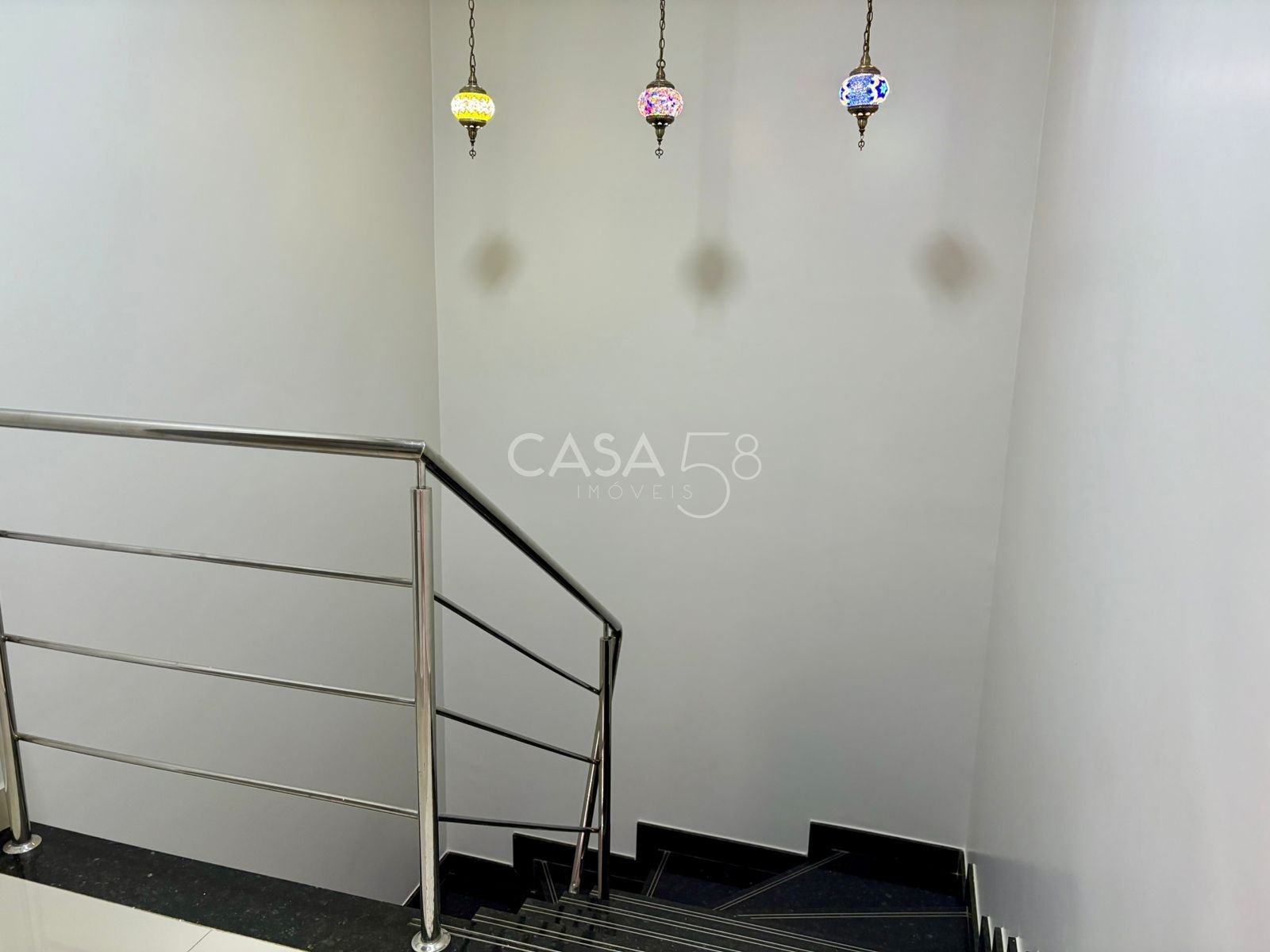 Sobrado Espaçoso no Jardim Atlântico – Alto Padrão e Localização Privilegiada