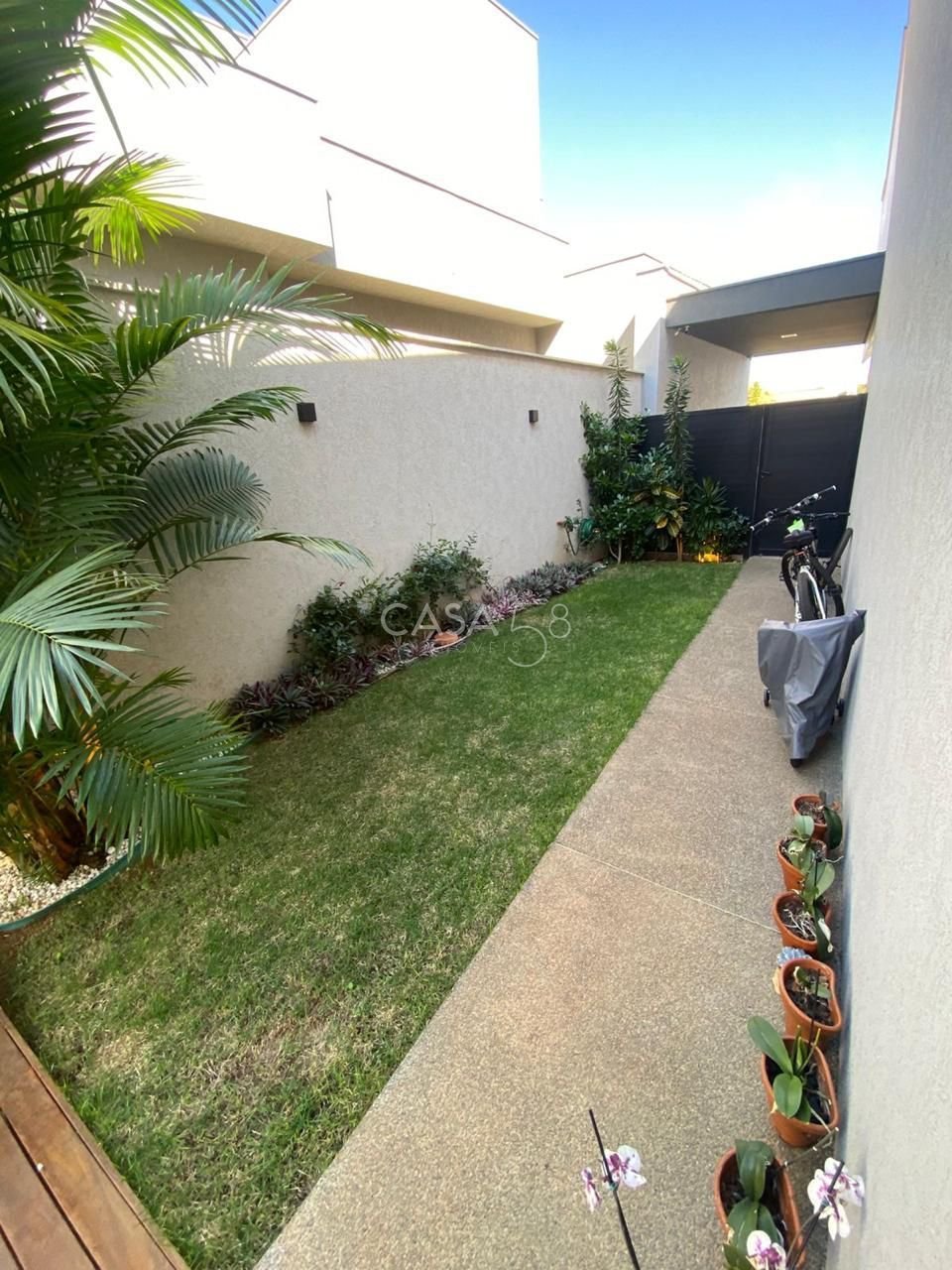 Casa Térrea Mobiliada e Decorada em Goiânia – Piscina Aquecida - 3 Suítes