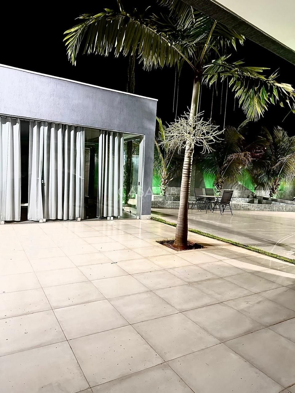 Loft Triplex Automatizado: 800m², Cinema, SPA e Rooftop – Próx. Flamboyant