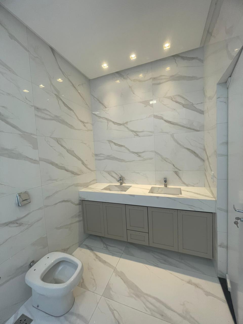 Casa Alto Padrão 4 Suítes 235m² Portal do Sol Garden - Estância Vargem Bonita