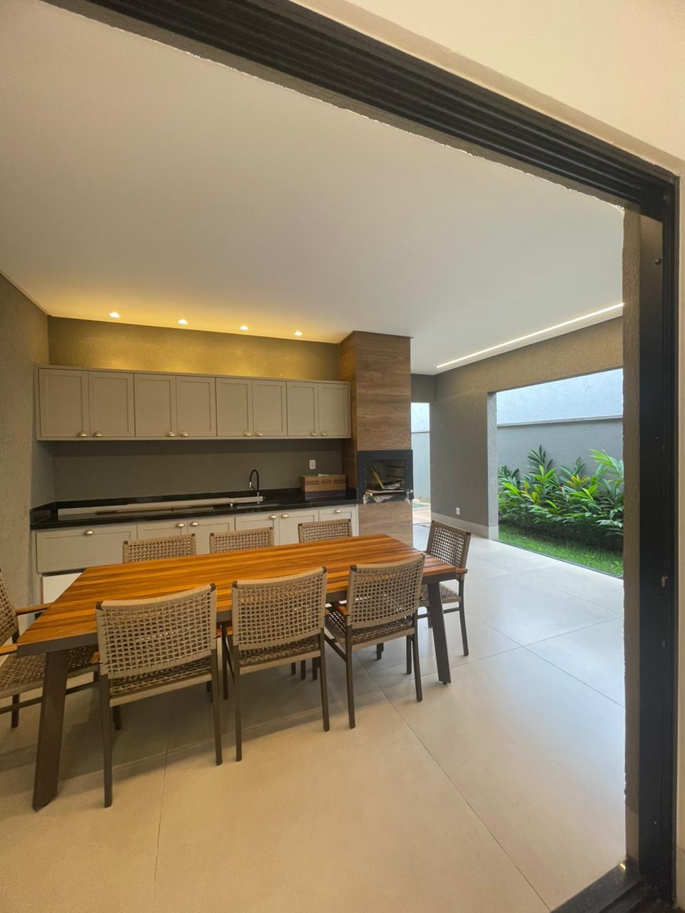 Casa Alto Padrão 4 Suítes 235m² Portal do Sol Garden - Estância Vargem Bonita