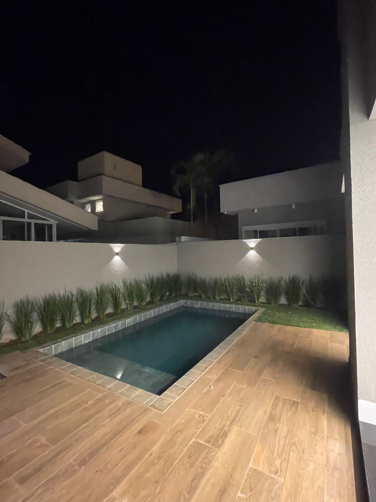 Casa 4 Suítes c/ Piscina Aquecida - Fazenda Vau das Pombas - 325m² - R$ 3.2M