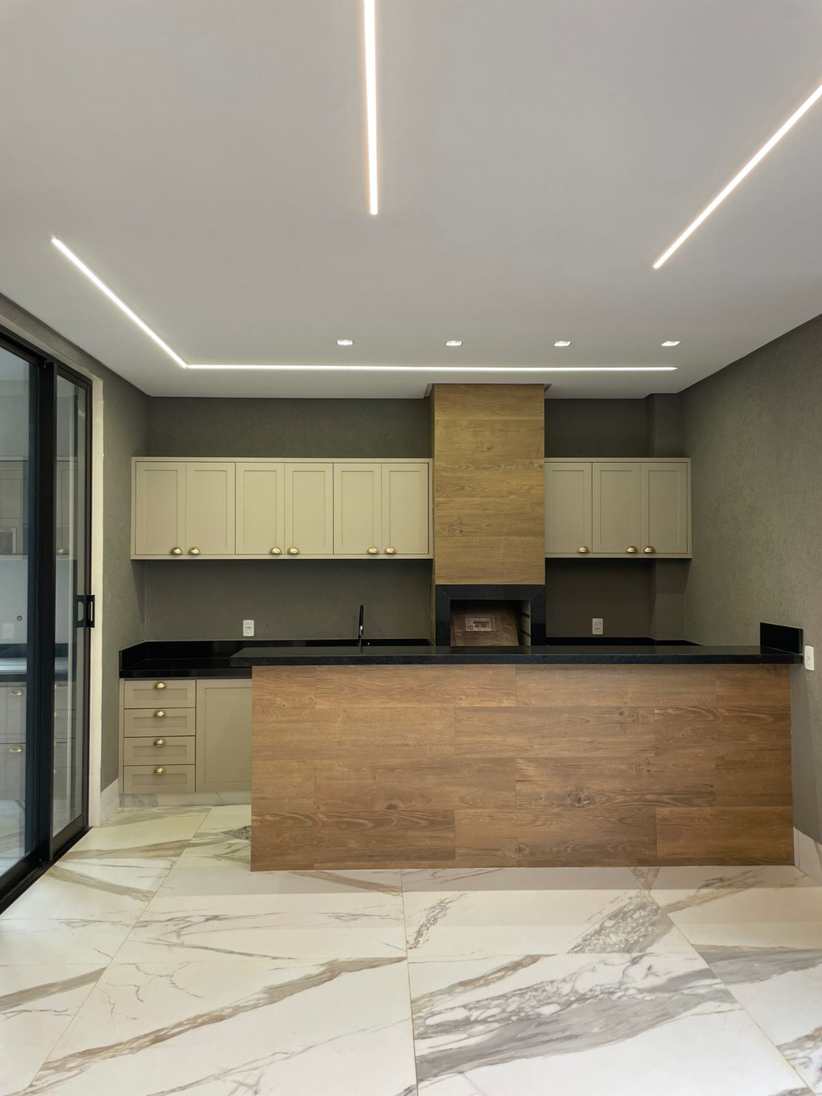 Casa 4 Suítes c/ Piscina Aquecida - Fazenda Vau das Pombas - 325m² - R$ 3.2M