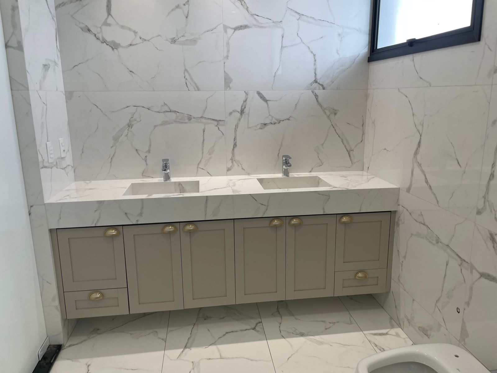 Casa 4 Suítes c/ Piscina Aquecida - Fazenda Vau das Pombas - 325m² - R$ 3.2M