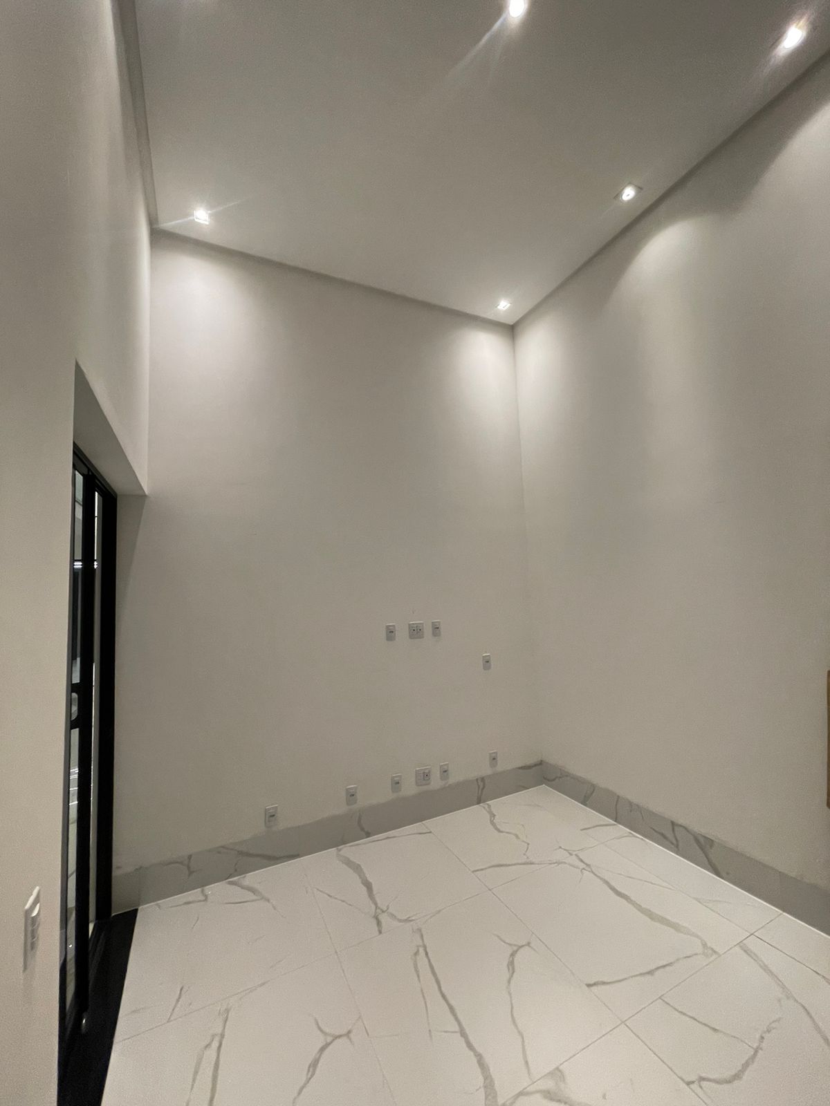 Casa 4 Suítes c/ Piscina Aquecida - Fazenda Vau das Pombas - 325m² - R$ 3.2M