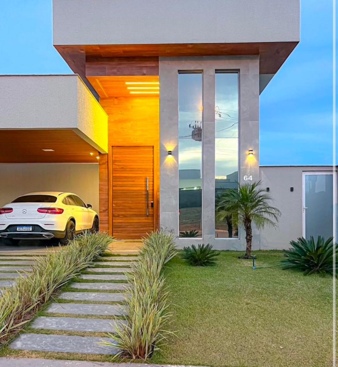 Casa 4 Quartos à Venda - Jardins Nápoles, Senador Canedo - Piscina Aquecida e Semi-Mobiliada