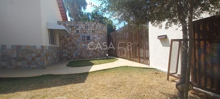 Casa 4 dormitórios à venda Setor Jaó Goiânia/GO