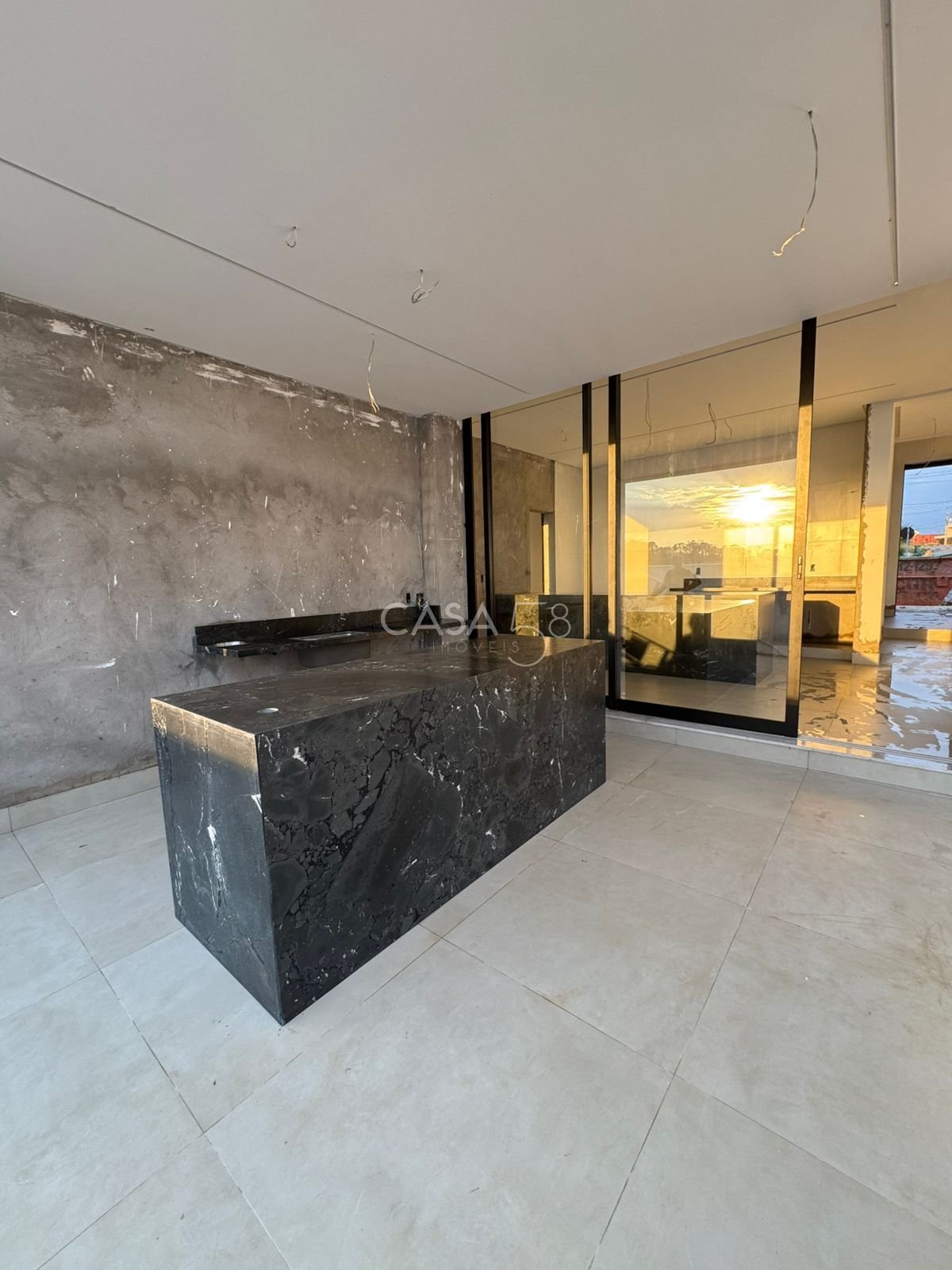 Casa Nascente 242m² com 3 Suítes e Home Office - Lote 360m² - 4 Vagas