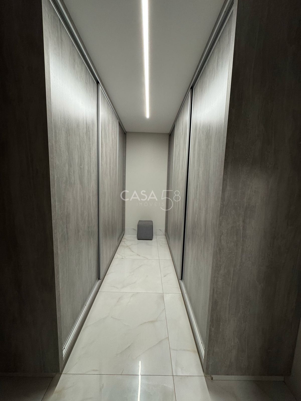 Sobrado de Alto Padrão à Venda no Jardins Barcelona - 4 Quartos, Piscina