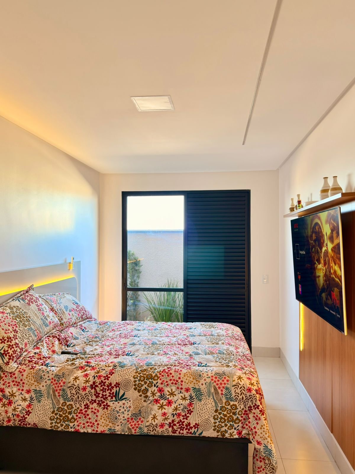 Casa 4 Quartos Jardins Nápoles - Piscina, Mobiliada, Lote 463m² - Senador Canedo