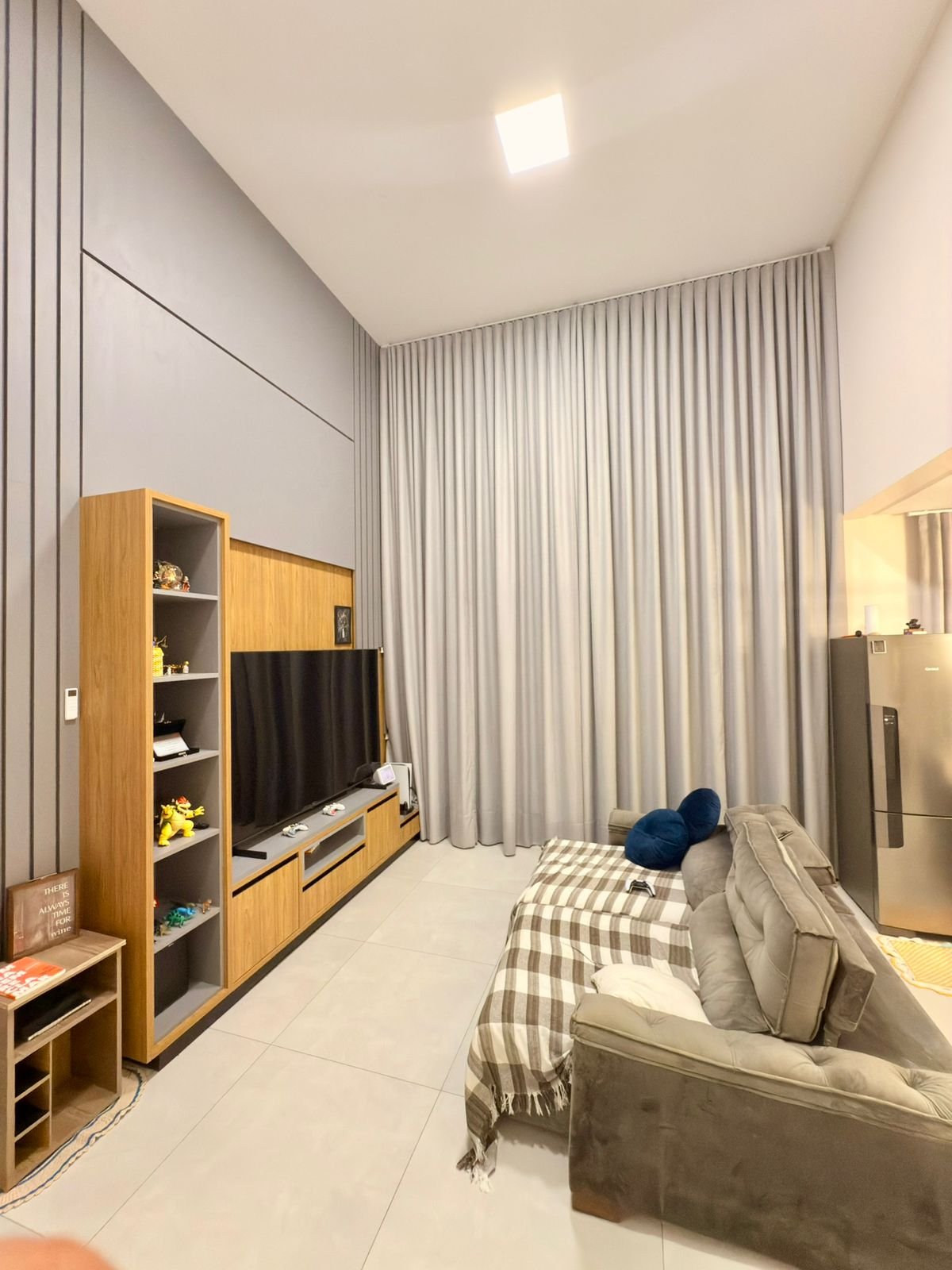 Casa 4 Quartos Jardins Nápoles - Piscina, Mobiliada, Lote 463m² - Senador Canedo