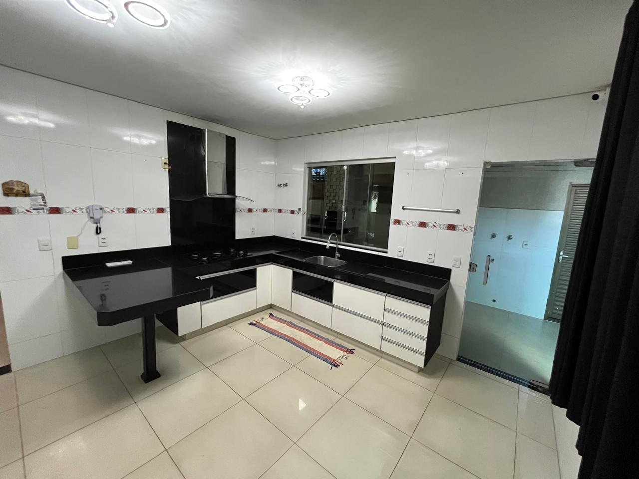 Sobrado de Luxo 3 Quartos 2 Suítes Parque Anhanguera - 4 Vagas - 304m²