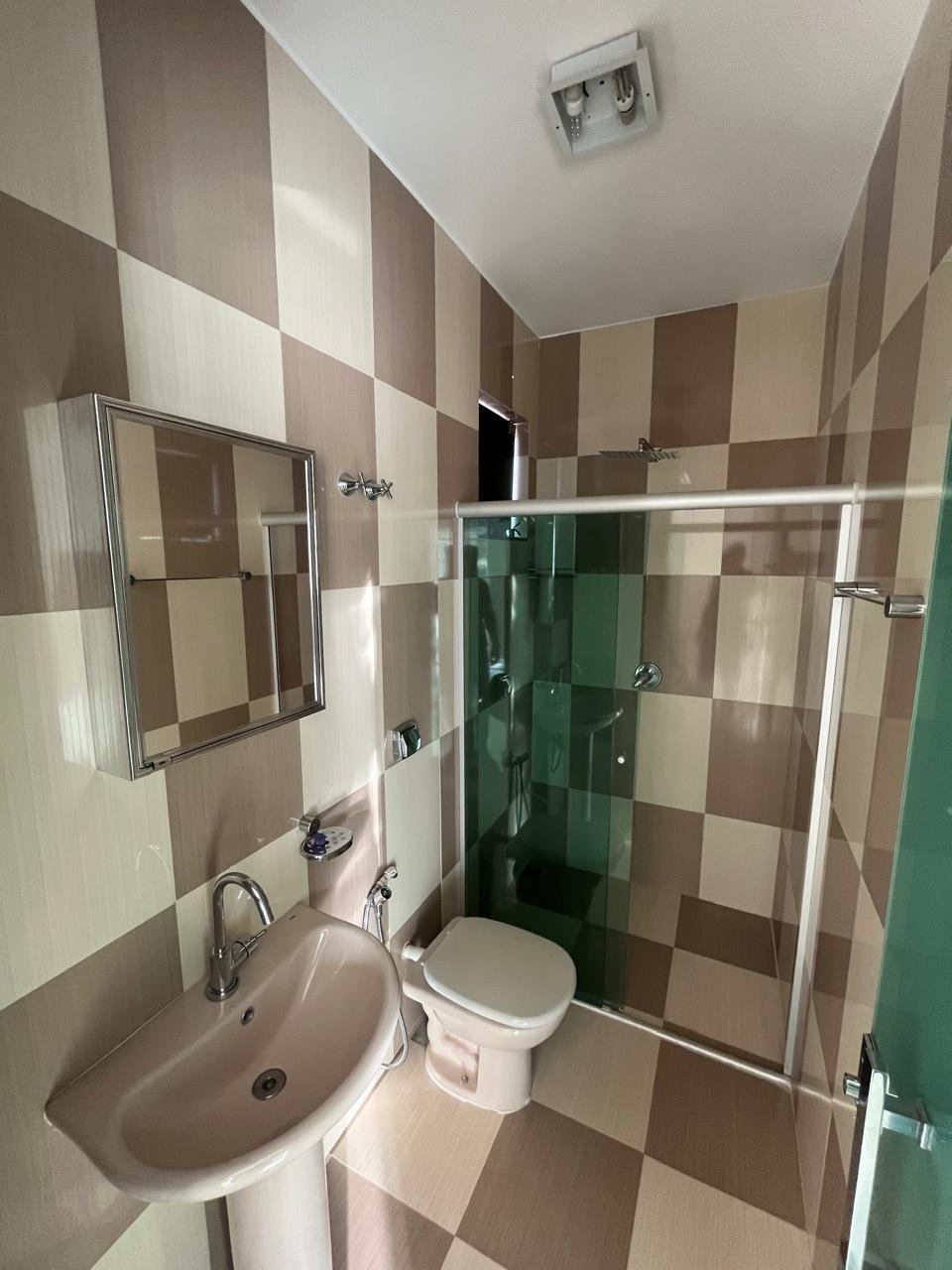 Sobrado de Luxo 3 Quartos 2 Suítes Parque Anhanguera - 4 Vagas - 304m²