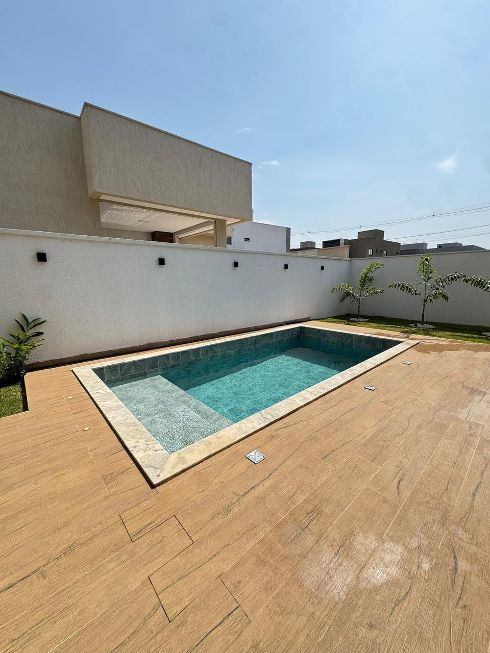 Casa de Luxo 4 Suítes, Piscina Aquecida - Cond. Parque Ville Jacarandá, Jardim Cristal