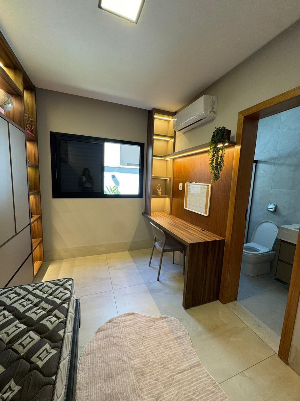 Casa de Luxo 4 Suítes, Piscina Aquecida - Cond. Parque Ville Jacarandá, Jardim Cristal