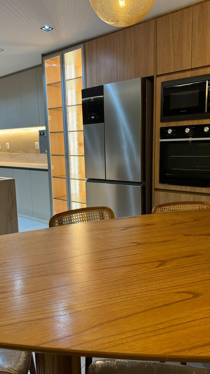 Casa de Luxo 4 Suítes, Piscina Aquecida - Cond. Parque Ville Jacarandá, Jardim Cristal