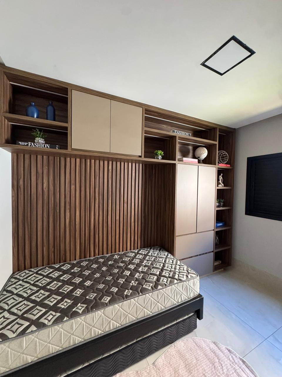 Casa de Luxo 4 Suítes, Piscina Aquecida - Cond. Parque Ville Jacarandá, Jardim Cristal