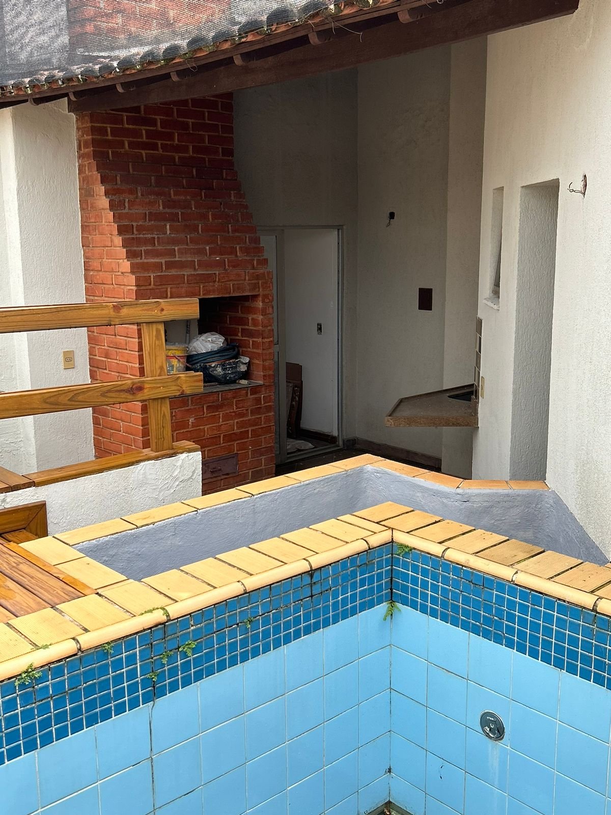 Cobertura Duplex 3 Quartos com Piscina - Nova Suíça - R$ 990.000