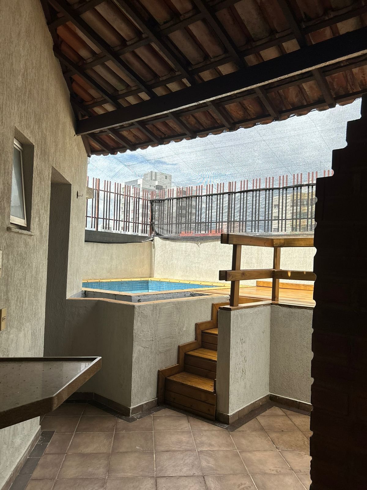 Cobertura Duplex 3 Quartos com Piscina - Nova Suíça - R$ 990.000