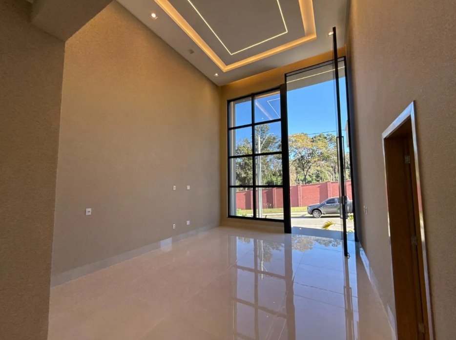 Casa 3 Suítes Jardins Nápoles - 360m² - Piscina Aquecida - Churrasqueira - 4 Vagas