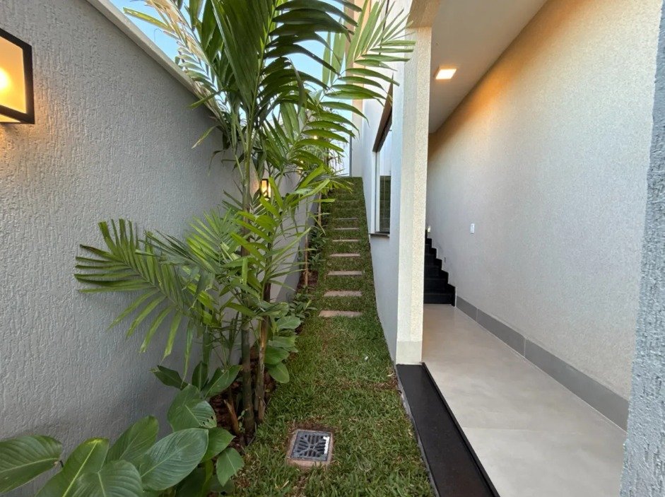 Casa 3 Suítes Jardins Nápoles - 360m² - Piscina Aquecida - Churrasqueira - 4 Vagas