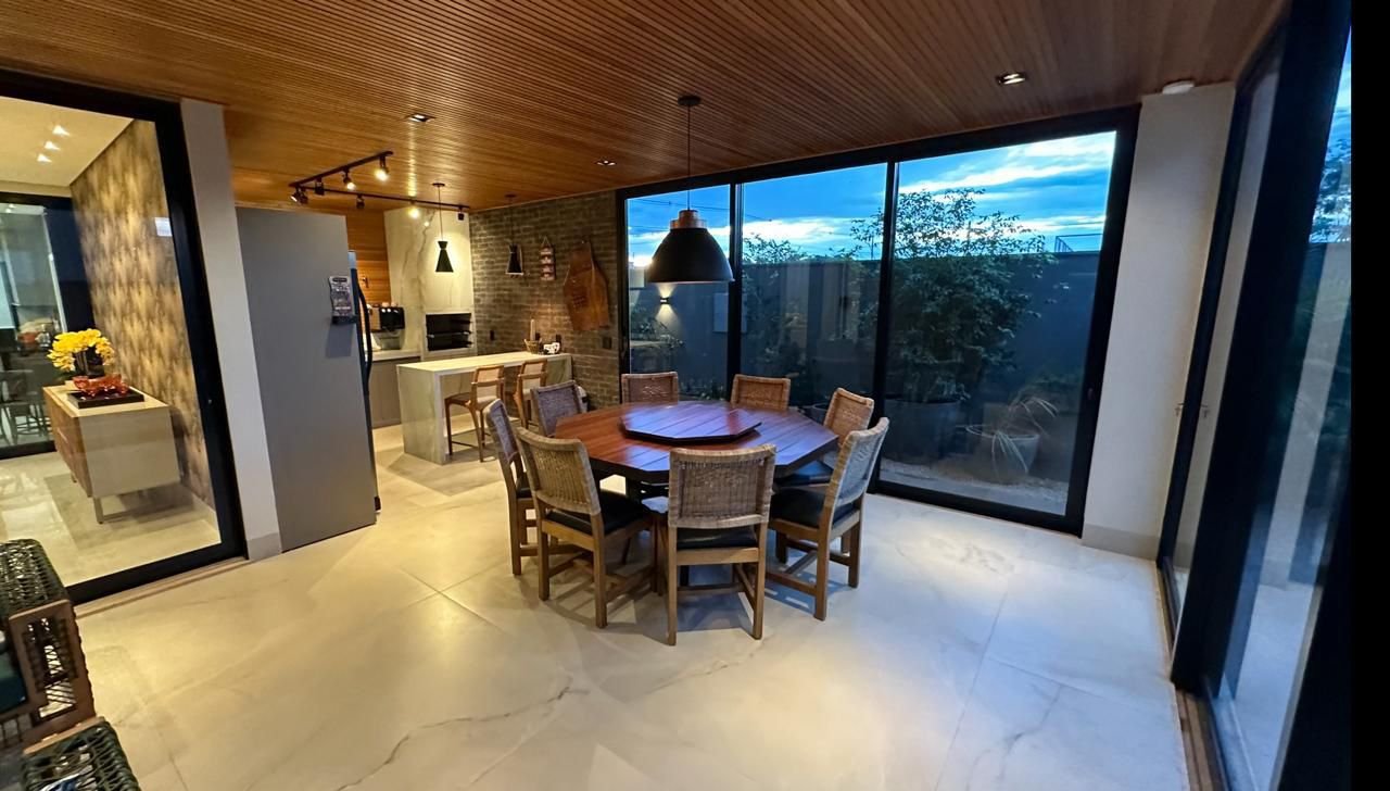 Casa de Luxo 4 Suítes 348m² - Parqville Pinheiros - Aparecida de Goiânia