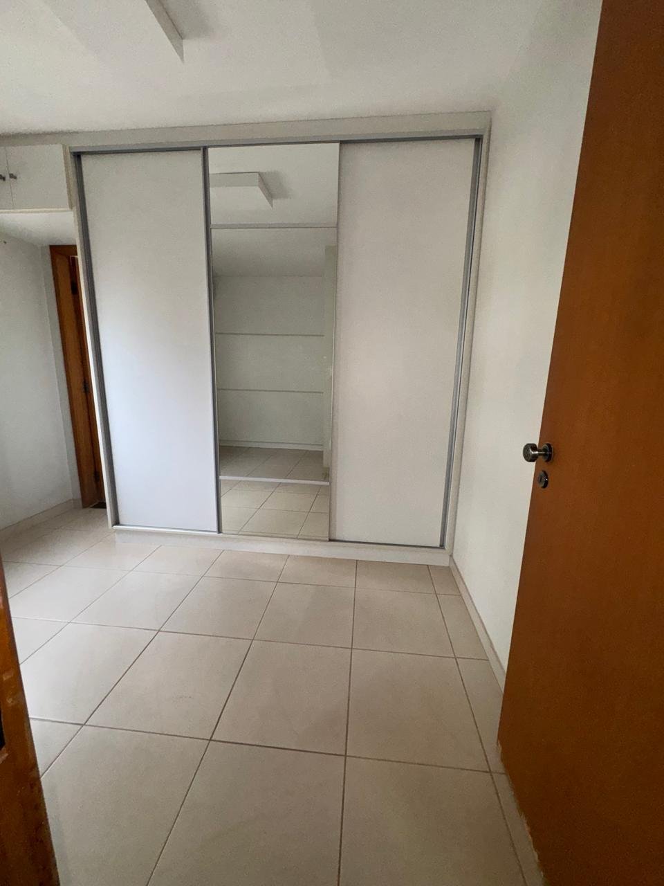 Apartamento 3 Quartos com Suíte - Setor Oeste - 103m² - 11º Andar Nascente - Próximo Bosque dos Buritis