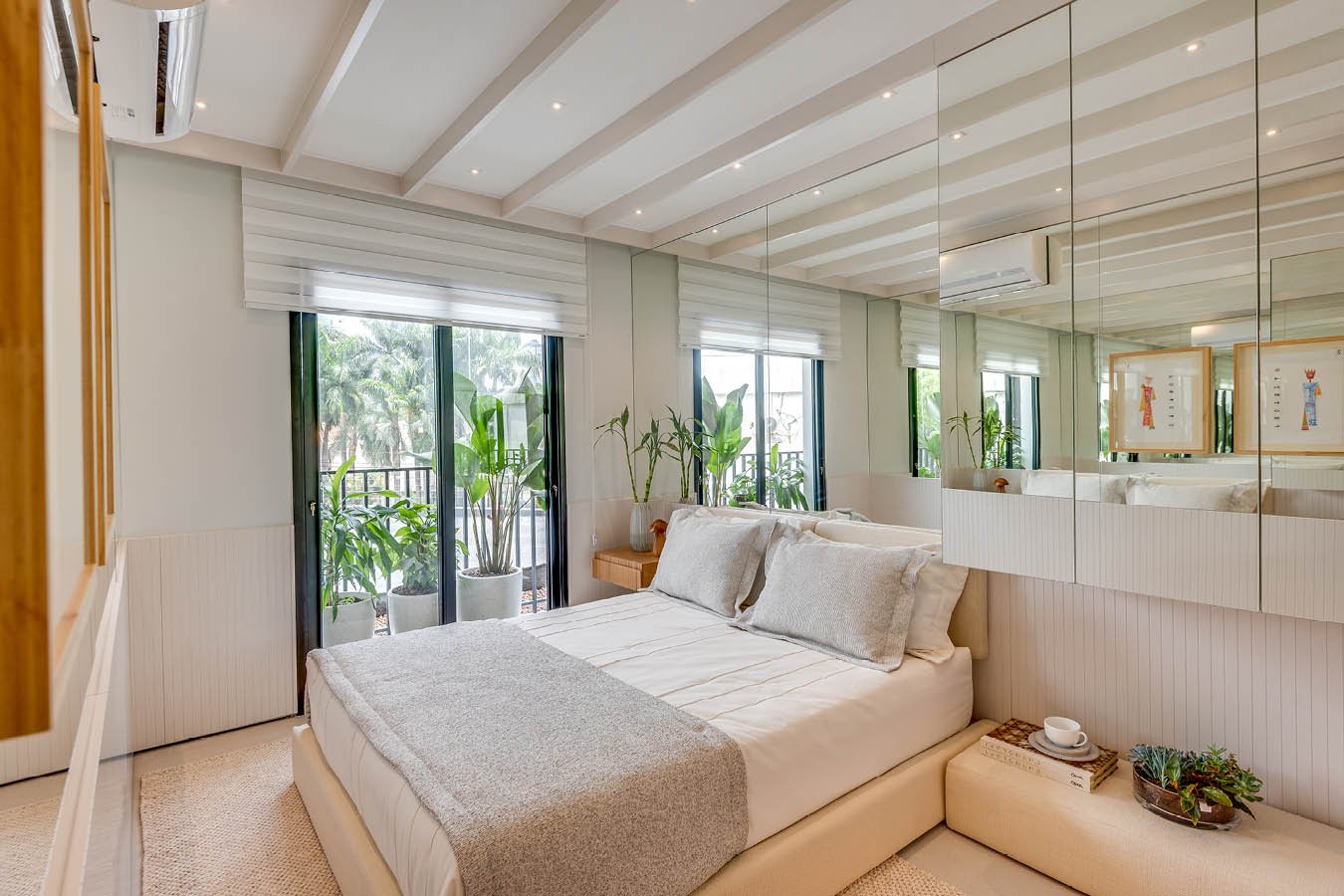 Apartamento 2Q Alto Padrão no Setor Bueno - Edifício Sync - Andar Alto Nascente