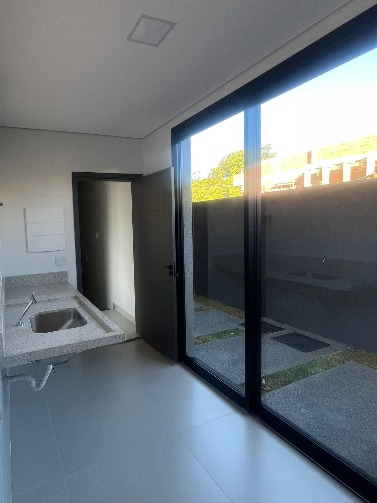 Casa Triplex 3 Suítes Vista Mata Jardins Barcelona - 300m² 4 Vagas Piscina Automação