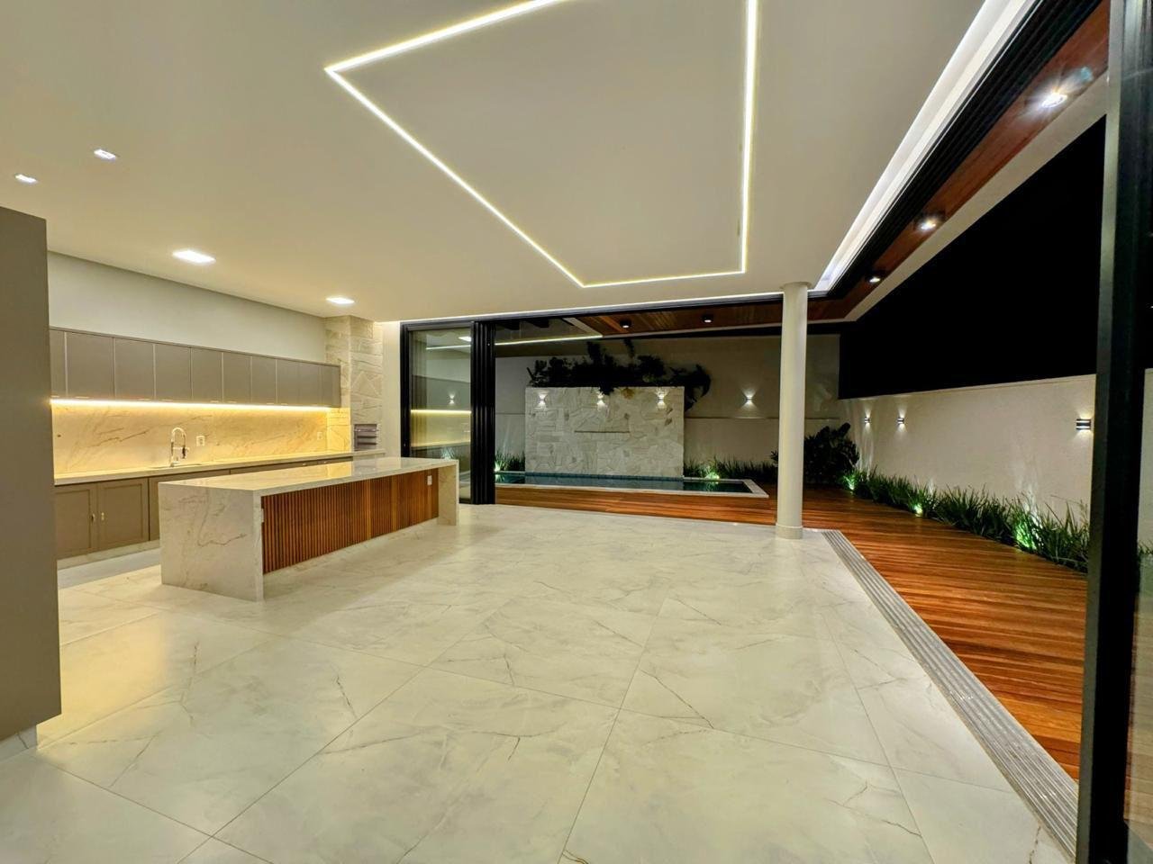 Casa 3 Suítes Portal do Sol Garden Golf - Arquiteto Leandro Francis - Piscina Aquecida - 567m²