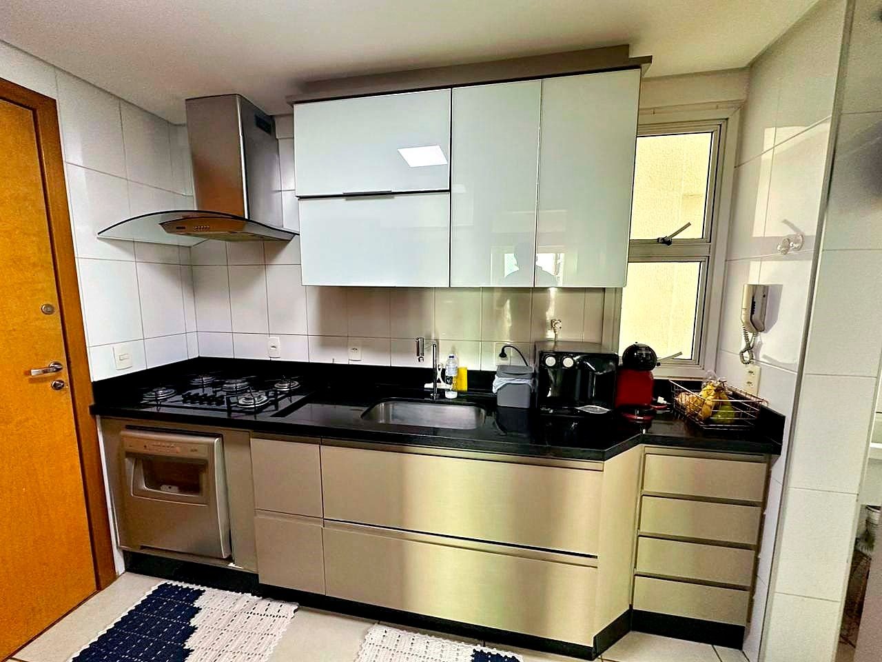 Apartamento 2 Quartos Mobiliado Setor Bueno - 94m² - 2 Vagas - Vista Privilegiada