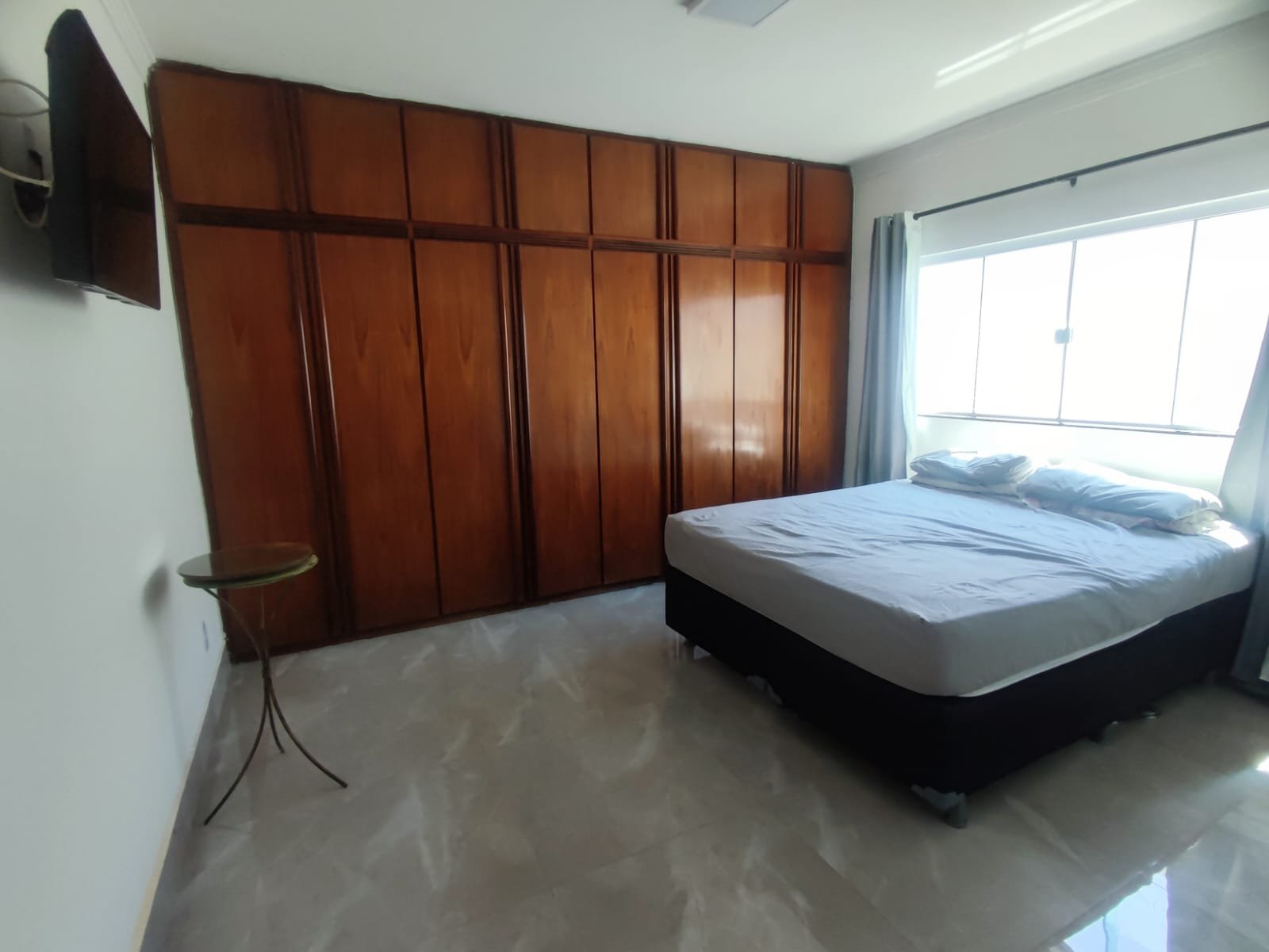 Casa 3 Quartos com Piscina e Área Gourmet - Parque Anhanguera - 5 Vagas - 396m²