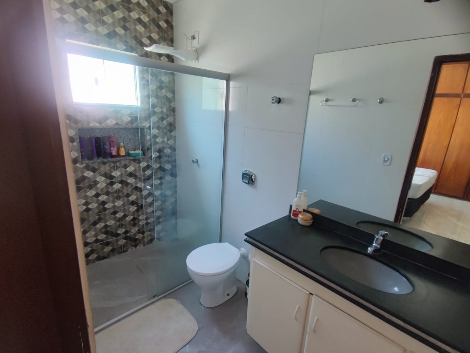 Casa 3 Quartos com Piscina e Área Gourmet - Parque Anhanguera - 5 Vagas - 396m²