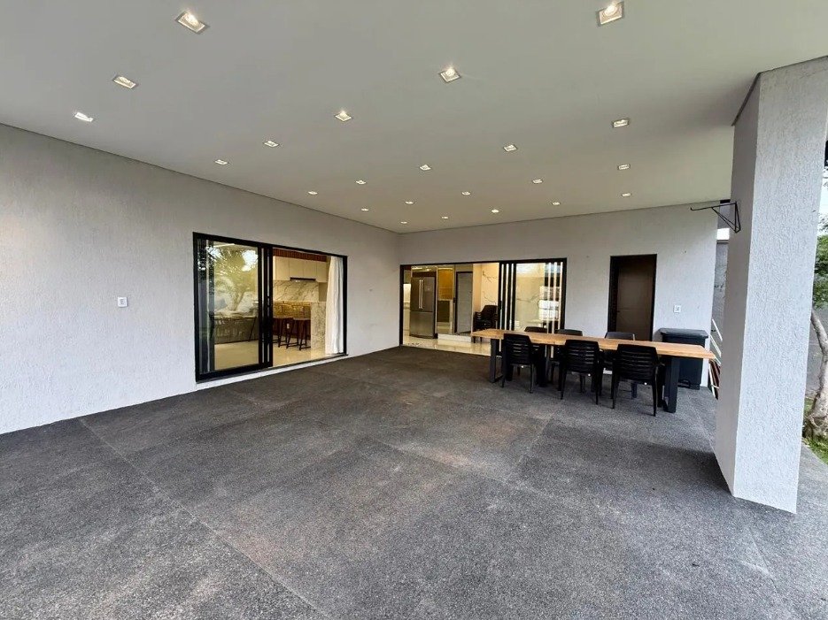 Casa Semi-Nova 3 Quartos 2 Suítes Mobiliada - Papillon Park - Lote 407m²