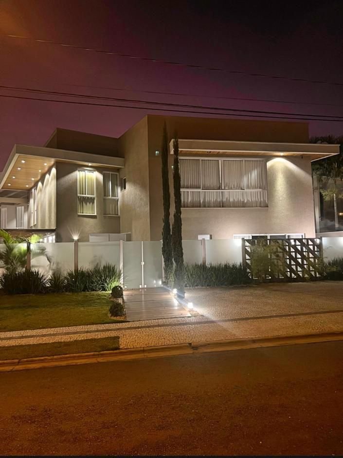 Sobrado Alto Padrão 5 Suítes 470m² com Piscina - Jardins Lisboa