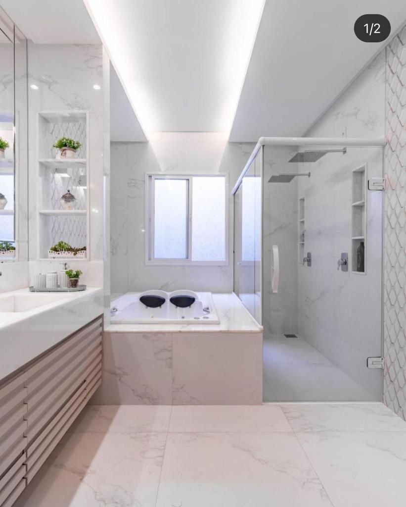 Sobrado Alto Padrão 5 Suítes 470m² com Piscina - Jardins Lisboa