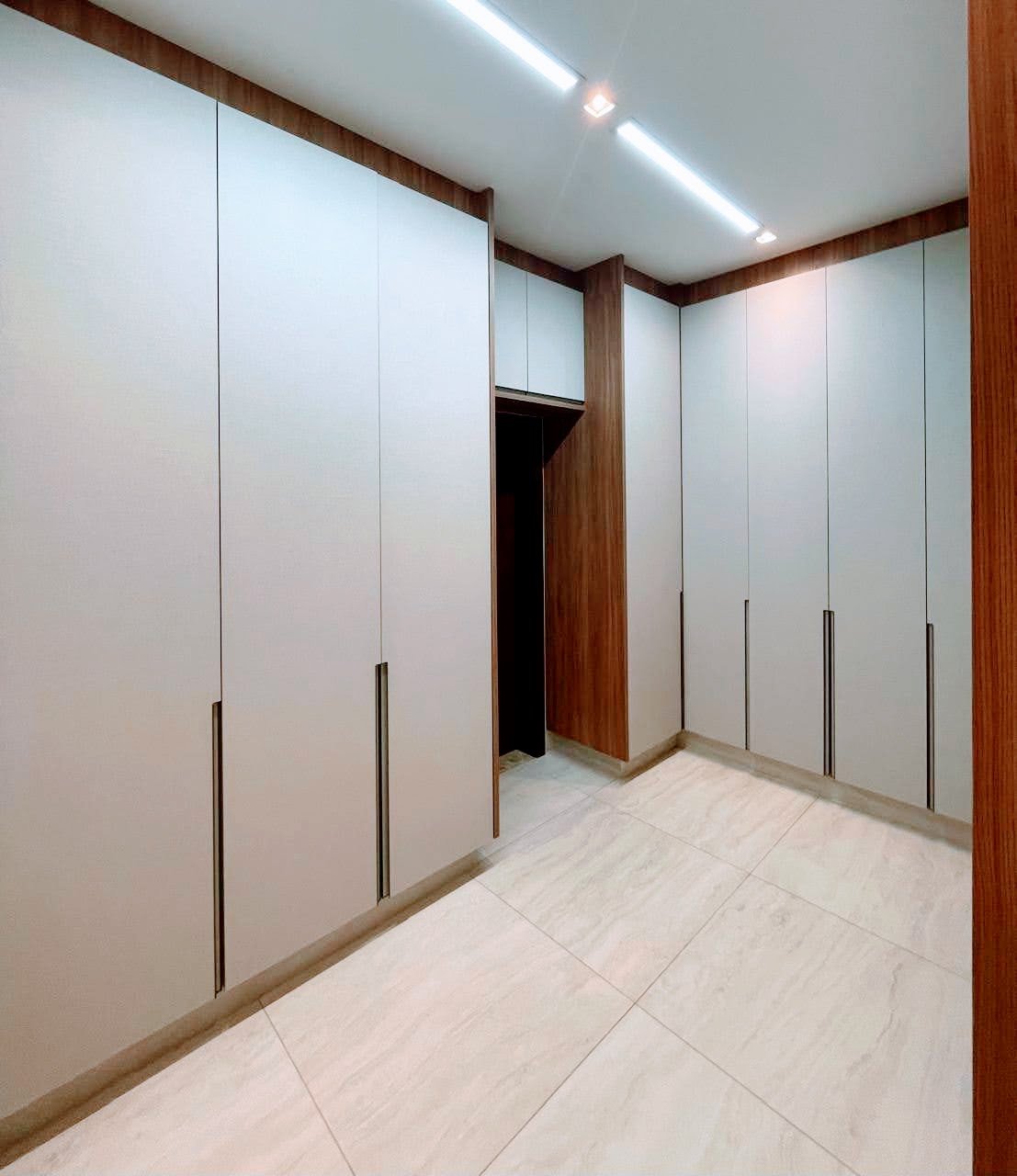 Sobrado 3 Suítes com Piscina e SPA - Fazenda Vau das Pombas - Condomínio Fechado - 510m²