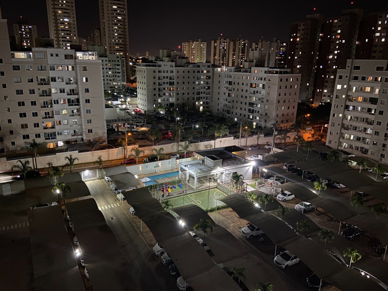 Cobertura Duplex 3 Quartos Setor Negrão de Lima - 2 Vagas Garagem