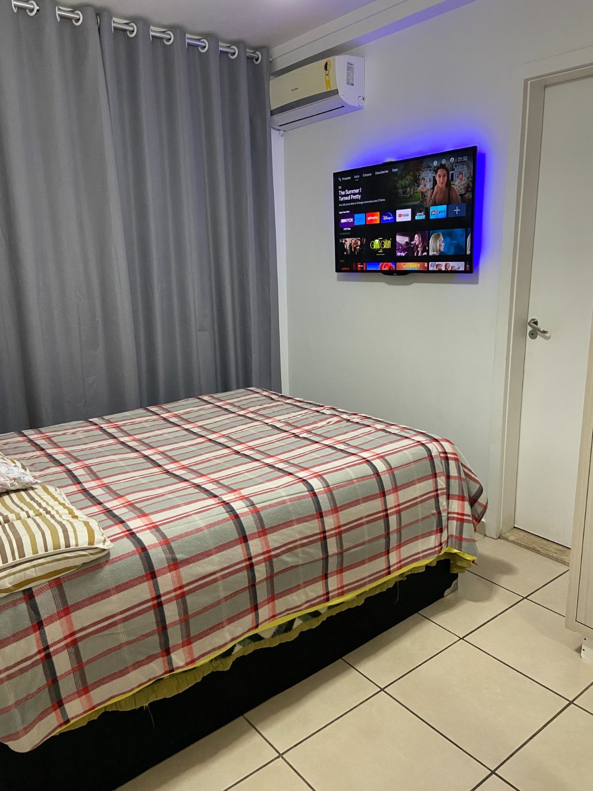 Cobertura Duplex 3 Quartos Setor Negrão de Lima - 2 Vagas Garagem