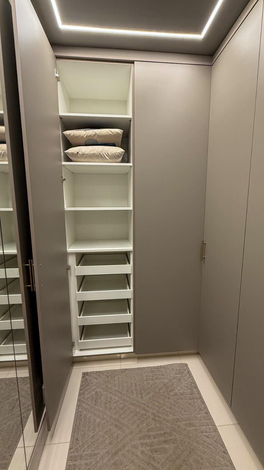 Apartamento 2 Quartos com Suíte - Residencial Lux Flamboyant