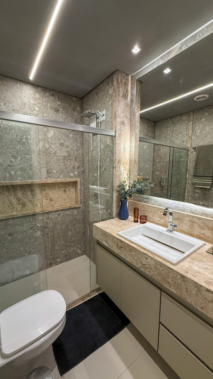 Apartamento 2 Quartos com Suíte - Residencial Lux Flamboyant